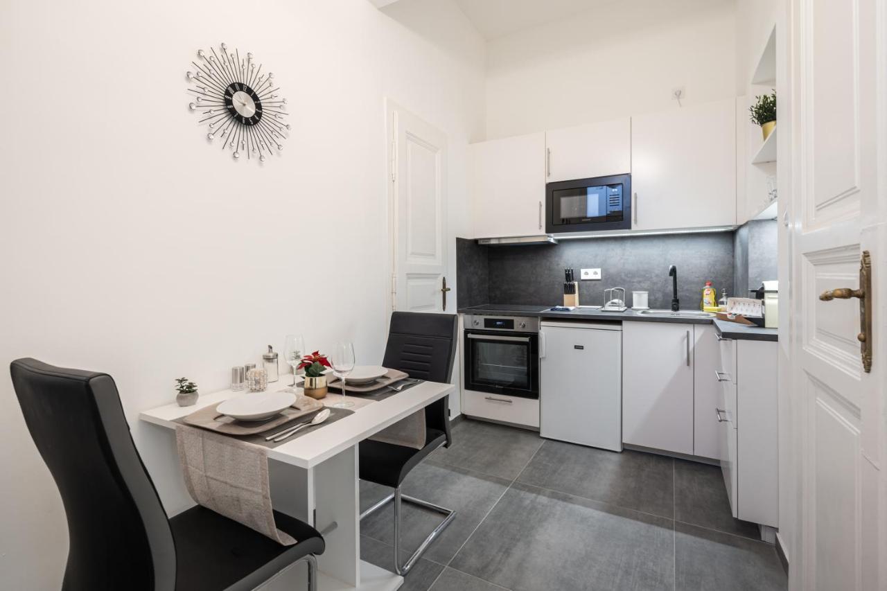 Stellar Dwell Apartment Budapeşte Dış mekan fotoğraf