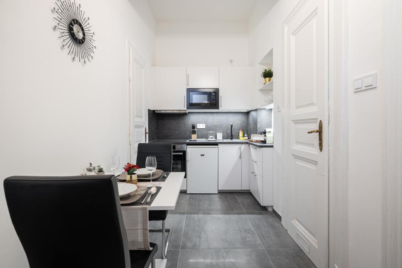 Stellar Dwell Apartment Budapeşte Dış mekan fotoğraf